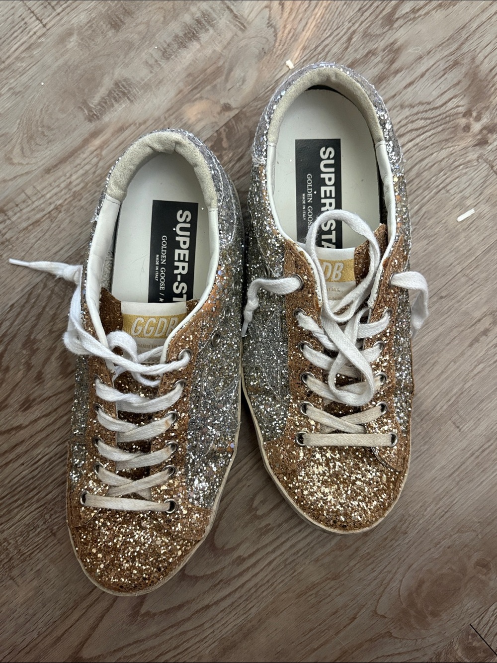 Golden Goose Glitter Low-Top Sneakers in Gold and Silver - Picture 3 of 4